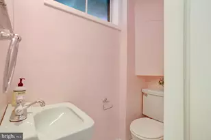 8304 Lilac Ln, Alexandria, VA 22308 - Photo 20