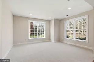 411 Spring St, Herndon, VA 20170 - Photo 6