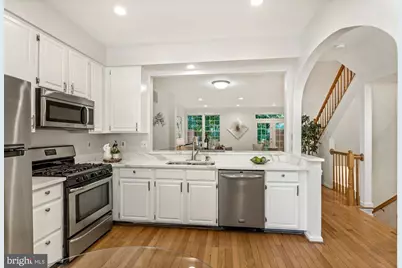 11280 Fairwind Way, Reston, VA 20190 - Photo 10