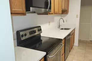 521 Florida Ave, Herndon, VA 20170 - Photo 6