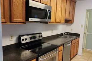 521 Florida Ave, Herndon, VA 20170 - Photo 8