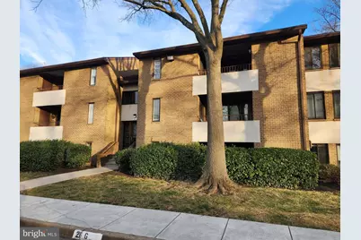 521 Florida Avenue #102, Herndon, VA 20170 - Photo 1