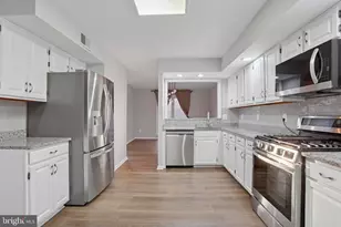 4043 Lake Glen Rd, Fairfax, VA 22033 - Photo 12