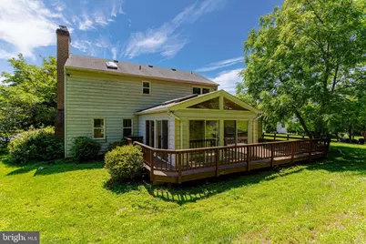 11778 Hollyview Drive, Great Falls, VA 22066 - Photo 4