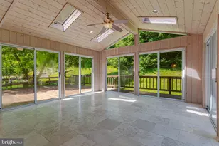 11778 Hollyview Dr, Great Falls, VA 22066 - Photo 24