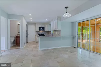 11778 Hollyview Drive, Great Falls, VA 22066 - Photo 18