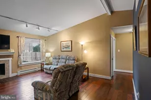 1543 Youngs Point Pl, Herndon, VA 20170 - Photo 4