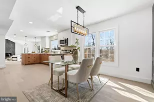 12011 Meadowville Ct, Herndon, VA 20170 - Photo 12