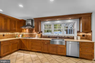 7105 Devonshire Road, Alexandria, VA 22307 - Photo 4