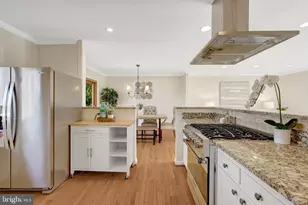 307 Valeview Ct NW, Vienna, VA 22180 - Photo 20