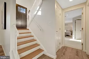 307 Valeview Ct NW, Vienna, VA 22180 - Photo 8