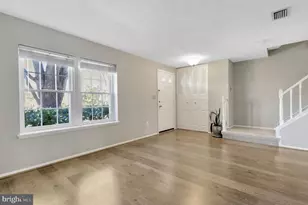 12127 Purple Sage Ct, Reston, VA 20194 - Photo 4