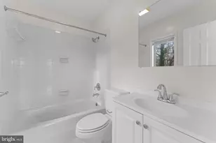 901 Walker Rd, Great Falls, VA 22066 - Photo 28