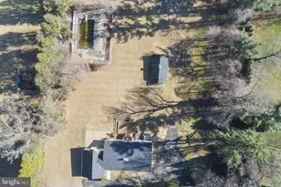 901 Walker Rd, Great Falls, VA 22066 - Photo 70