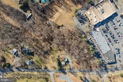 9813 Georgetown Pike, Great Falls, VA 22066 - Photo 14