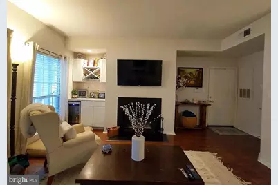 3904 Penderview Drive #706, Fairfax, VA 22033 - Photo 2