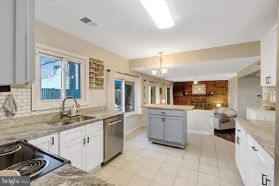 2155 Veenendaal Court, Herndon, VA 20170 - Photo 8