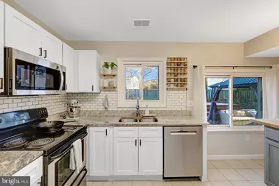 2155 Veenendaal Court, Herndon, VA 20170 - Photo 12