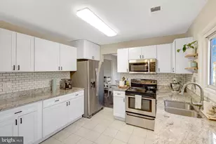 2155 Veenendaal Ct, Herndon, VA 20170 - Photo 10