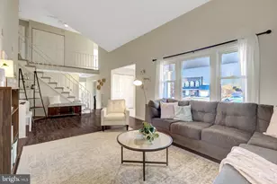 2155 Veenendaal Ct, Herndon, VA 20170 - Photo 4