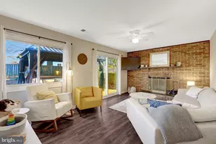 2155 Veenendaal Ct, Herndon, VA 20170 - Photo 14