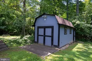 9005 Southwick St, Fairfax, VA 22031 - Photo 44