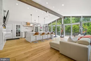 9005 Southwick St, Fairfax, VA 22031 - Photo 2