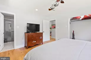 9005 Southwick St, Fairfax, VA 22031 - Photo 14