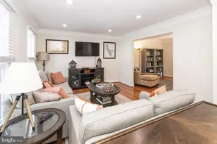 9813 Fosbak Dr, Vienna, VA 22182 - Photo 4