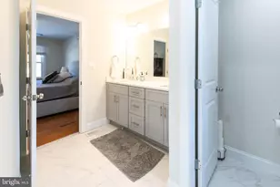 9813 Fosbak Dr, Vienna, VA 22182 - Photo 44