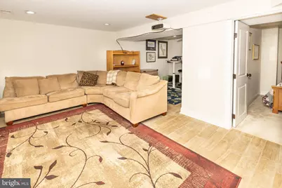 9813 Fosbak Drive, Vienna, VA 22182 - Photo 54