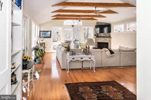 9813 Fosbak Dr, Vienna, VA 22182 - Photo 16