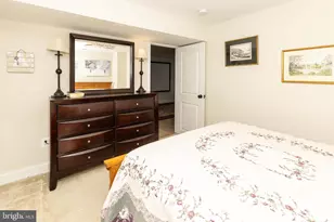 9813 Fosbak Dr, Vienna, VA 22182 - Photo 60