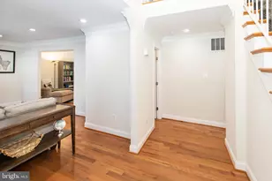 9813 Fosbak Dr, Vienna, VA 22182 - Photo 2