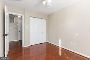 7716 Green Garland Dr, Springfield, VA 22153 - Photo 10