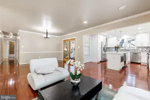 7716 Green Garland Dr, Springfield, VA 22153 - Photo 6