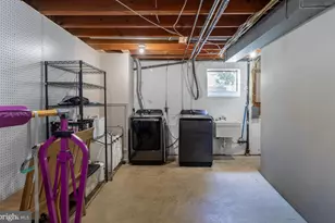 8513 Braeburn Dr, Annandale, VA 22003 - Photo 32