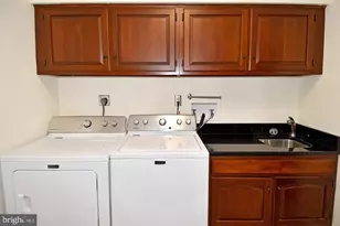 7646 Huntmaster Ln, McLean, VA 22102 - Photo 48