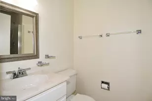 7646 Huntmaster Ln, McLean, VA 22102 - Photo 38