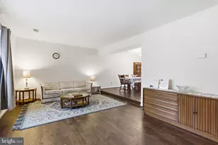 6921 Deer Run Dr, Alexandria, VA 22306 - Photo 8