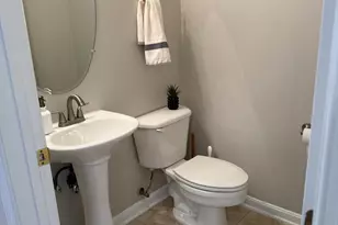 2700 Bellforest Ct, Vienna, VA 22180 - Photo 8