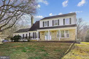 12179 Queens Brigade Dr, Fairfax, VA 22030 - Photo 1
