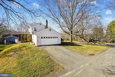 12179 Queens Brigade Drive, Fairfax, VA 22030 - Photo 2