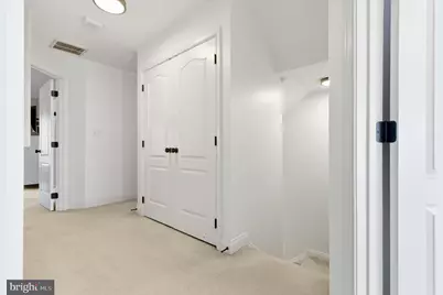 2118 Capstone Circle, Herndon, VA 20170 - Photo 28
