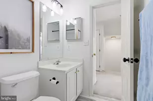 2118 Capstone Cir, Herndon, VA 20170 - Photo 36