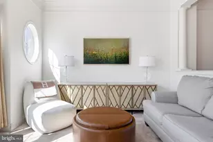 2118 Capstone Cir, Herndon, VA 20170 - Photo 8