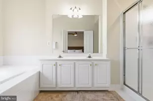 2118 Capstone Cir, Herndon, VA 20170 - Photo 44