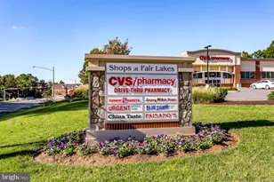 12851 Fair Briar Ln, Fairfax, VA 22033 - Photo 44