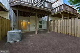 1191 Cypress Tree Pl, Herndon, VA 20170 - Photo 20