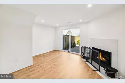 6347 Chimney Wood Court, Alexandria, VA 22306 - Photo 12